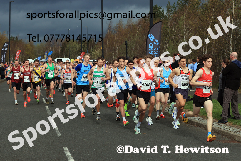 Senior Mens relay, 2026 Elswick Harriers Good Friday Road Relays and Young Athletes, Newburn,  Newcastle upon Tyne. Photo: David T. Hewitson/Sports for All Pics